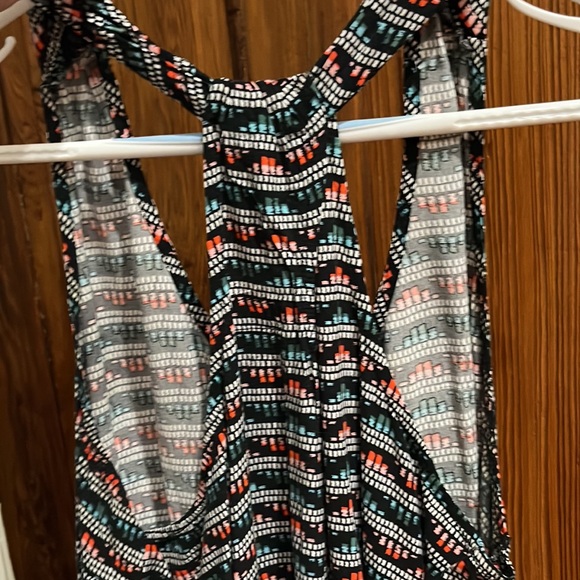 Old Navy Dress! Another one of my favs! Just throw on & go!! No flaws! - Picture 3 of 4